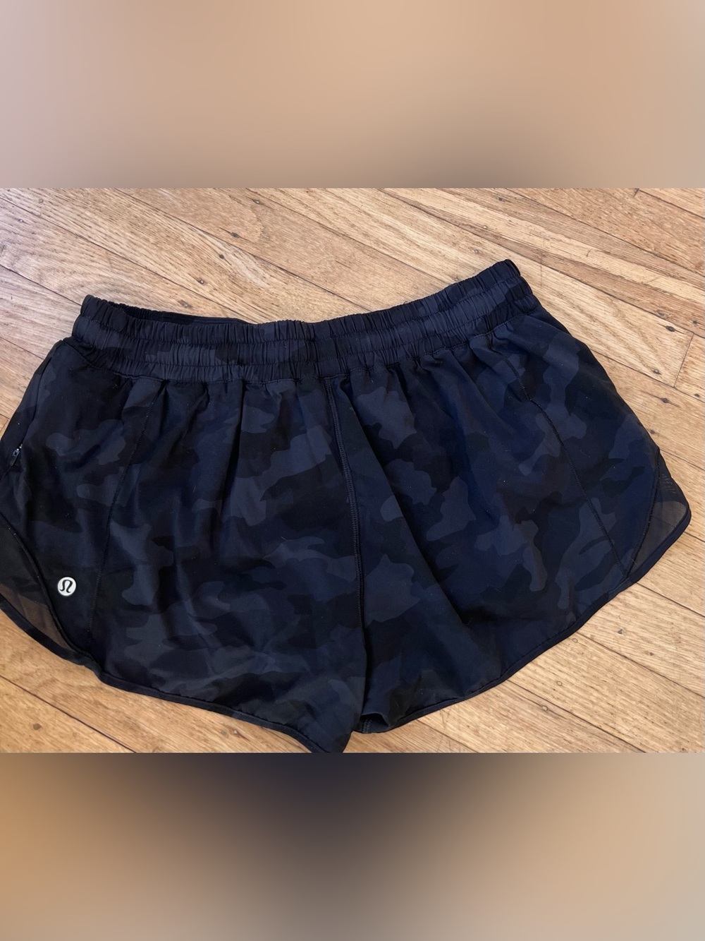 Lululemon Athletic Shorts Trio - black Camo, orange- bundle size 10&12 - Picture 7 of 7